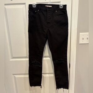 Women’s Levi’s Black Distressed Jeans